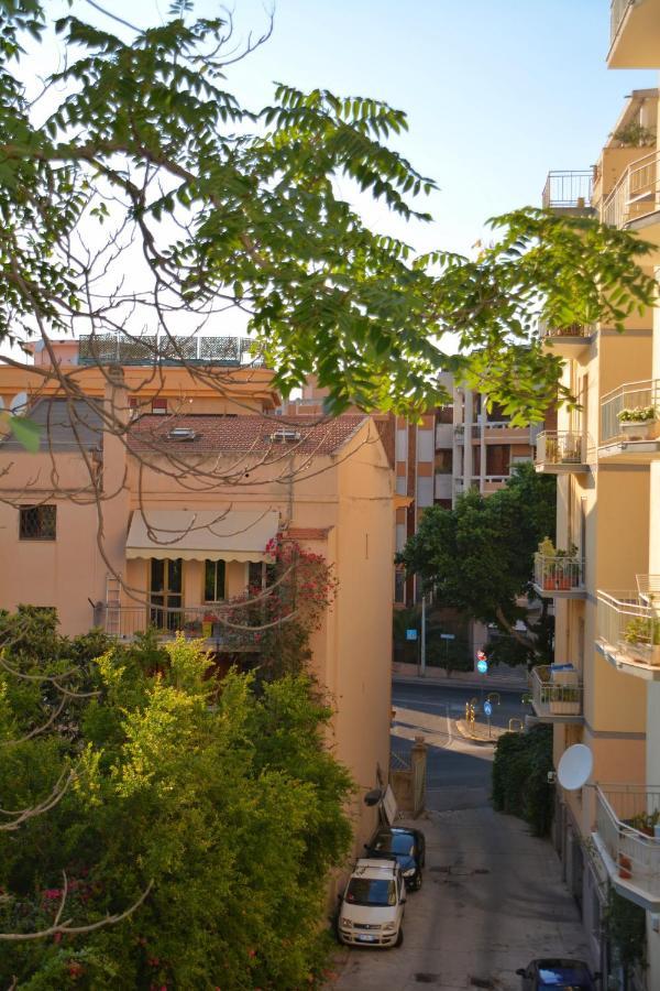 Extravaganza Apartment กาญารี ภายนอก รูปภาพ